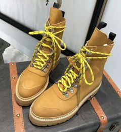 Vente chaude - automne Femmes noir Light Tan cuir véritable patte épaisse Semelle en caoutchouc à lacets Bottines de randonnée motard Bottes de combat militaires