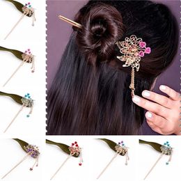 Offre spéciale coiffure papillon Rose épingle à cheveux mode fraîche étape secouant épingle à cheveux DMFZ006 ordre de mélange épingles à cheveux