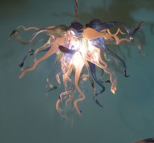 Estilo de lámparas Arte de vidrio soplado a mano Mini candelabros decorativos inteligentes Lámpara de araña Murnao para dormitorio