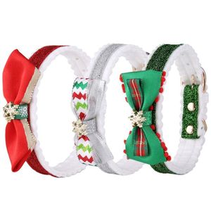 Hot Koop Kerst Hond Kat Kraag Sneeuwvlok Grote Vlinderdas Kat Dog Collar Fabrikant Spot Nieuwe Bow Bow Bell Tie Flash Christmas Series