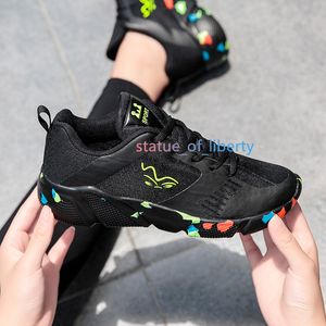 Hot Koop Comfortabele Basketbalschoenen Hoge Training Laarzen Enkellaarsjes Outdoor Mannen Sneakers Sportschoen v7