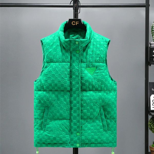 Venta caliente Diseñador Chaleco para hombre Invierno A estrenar Negocios Casual Bolsillo Chaleco cálido Ropa de otoño para hombre Abrigo sin mangas Chaqueta Chaleco verde