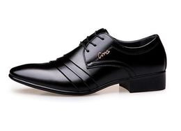 Vente chaude-chaussures habillées hommes mode robe appartements homme pu design classique souffle chaussures homme antidérapant chaussures officielles zy889