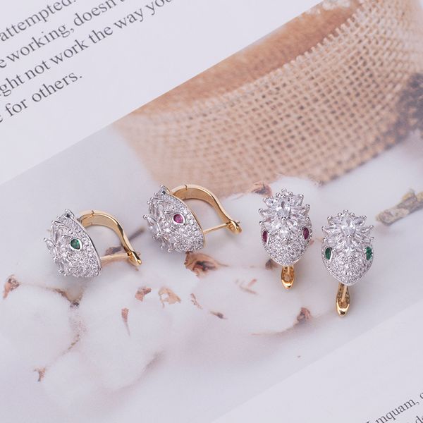 Offre spéciale mode dame en laiton 18K or Micro incrustation Zircon Double couleur Serpent fiançailles mariage 925 argent aiguille boucles d'oreilles cerceau