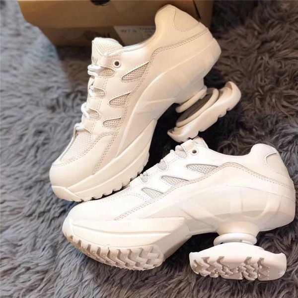 Hot Sale-Fashion-Strange Talon Femmes Puche à lacets Lace-Up High Heels Houstable Casual Chores Woman Platform Creepers Sneakers Robe