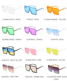 Lunettes de soleil mode monture surdimensionnée lunettes de soleil dames plastique carré charnière en métal 30 couleurs