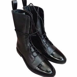 Venta caliente-Moda superior personalidad de lujo botas romanas diseñador cordones tacón bajo moda botas puntiagudas 35-40