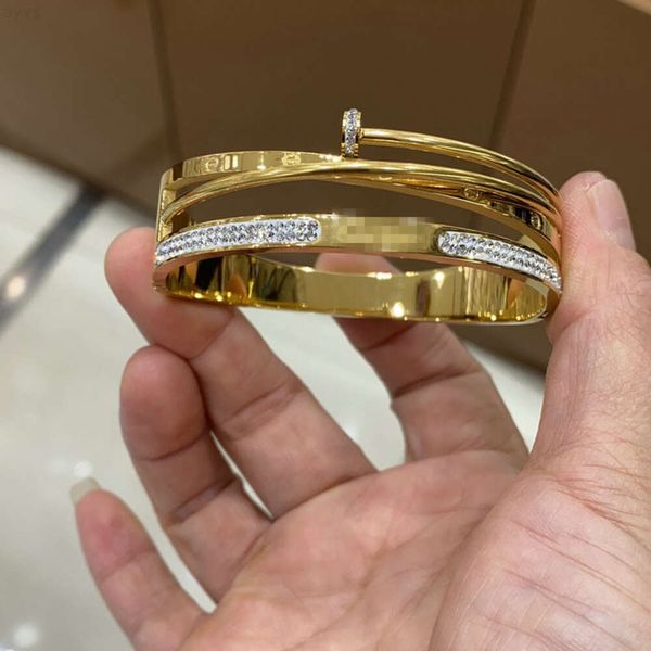 Gran oferta de joyería fina, pulseras chapadas en oro de moda de lujo, pulsera de acero inoxidable para hombres y mujeres