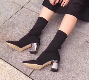 Venta caliente-Botas de piel de plataforma alta para mujer Diseñador de moda Botines de combate de mujer caliente Mujer
