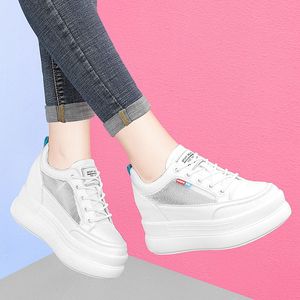 Vente chaude- Augmentation du visage en maille chaussures blanches femme 9 cm version coréenne 2019 été nouveau fond épais sauvage chaussures de plate-forme de confort décontracté 35-40