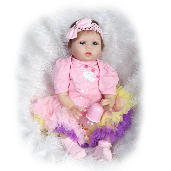 Réaliste 22 pouces tissu corps en Silicone souple Reborn bébés poupée mode nouveau-né réaliste bébé jouet portant des vêtements mignons