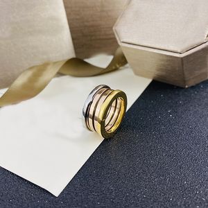 Gran oferta, anillo de diseñador de moda de lujo para mujer, anillo de cerámica clásico, joyería, anillos para parejas, regalo de fiesta de compromiso de boda