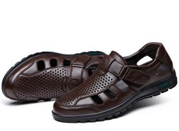 Venta caliente-Hombres sandalias de cuero genuino Hombres Hollow out casual para hombre Zapatos de cuero hombre verano Zapatos de playa sandalias hombre zapaots