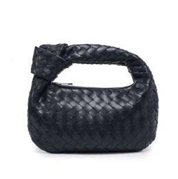 Venta caliente Mini bolso Nuevo bolso de diseñador Bolsas de asas para mujer Caramelo PU Trenzado Satchel Nube Tejer Moda Marca de lujo Bolso billetera Monedero de mano