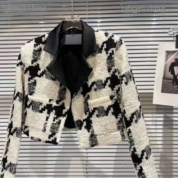 Vente chaude Nouveau Designer De Luxe Revers Polo Canal Veste Femme Mode Poche Poitrine Lettre Broderie Imprimer Bouton En Métal Tricot Cardigan À Manches Longues Veste Coach