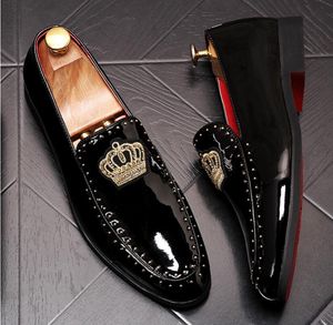 Lujo estilo real hombres bordado hecho a mano cuervo patrón exótico diseñador mocasines moda marca casual vestido de boda zapatos noche novio baile pisos mocasines 38-45