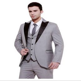 Hot Sale One Button Light Gray Groom Tuxedos Peak Revers Mannen Huwelijksfeest GroomsMen 3 Stuks Suits (jas + Broek + Vest + Tie) K267