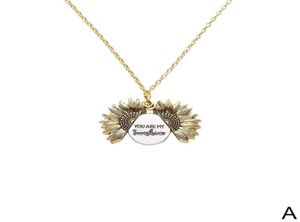 Vente chaude Collier de pendentif médaillon ouvert Vous êtes mon lettrage de soleil Beau collier pour femmes accessoires de bijoux Cadeaux5249932