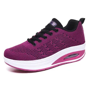 Vente chaude Chaussures de course Hommes Femmes extérieurs chaussures rouges gris rouges chaussures noires chaussures d'été entraîneurs baskets sportives décontractées 36-42