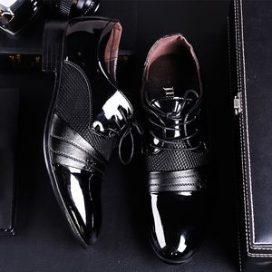 Hot Sale- Schoenen voor Mannen Patent Lederen Schoenen voor Mannen Coiffeur Bruin Jurk Elegante Mannen Schoenen Klassieke Zapato Hombre Formele Rugan Ayakkab