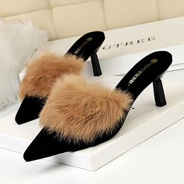 Hot koop schoenen hot kitten hakken suede hoge hakken sexy vrouwen pompen troost vrouwen schoenen bont slippers puntige dames