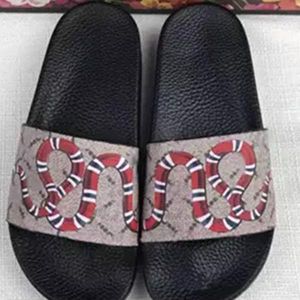 Hot Sale-Slide Sandals Fashion Wide Flat Slipper met dikke sandalen Slipper flip flops Grootte 36-45