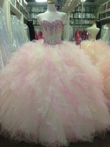 Hot Koop Sweetheart Baljurk Quinceanera Jurken 2017 met kristallen Beaded Plus Size Formele Prom Sweet 16 Pageant Debutante Party Gown BM69