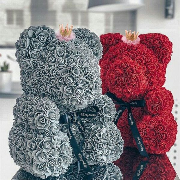 Offre spéciale ours en peluche avec couronne dans une boîte-cadeau ours de roses fleur artificielle mariage cadeaux de Noël pour les femmes cadeau Saint-Valentin 201222