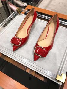 Vente chaude-La haute qualité haut de gamme personnalisé bout pointu femmes chaussures habillées tempérament classique noblesse élégance marque choix rouge noir couleur