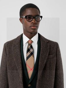 Vente chaude Cravates Hommes Cravates Mode Hommes Cravates de luxe Designer À La Main Affaires Loisirs Cravat De Luxe Top Qualité Avec Boîte D'origine