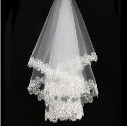 Offre spéciale blanc ivoire voiles de mariée paillettes perlées doux Tulle court voiles de mariage en Stock NO: 53