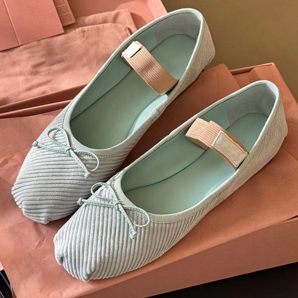 Offre spéciale femmes ballerines bout rond haute qualité en cuir véritable semelle extérieure marche chaussures souples concepteur de piste style doux une ceinture sans lacet chaussures plates