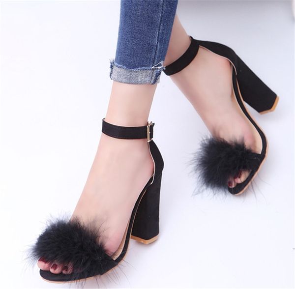 Venta caliente-Sandalias de mujer Superventas Negro Marrón 2 colores Disponibles Moda de verano Sandalia de pelo de conejo Zapatos de mujer La llegada más nueva Envío gratis