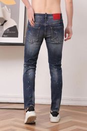 Offres spéciales DSQ hommes Jeans trou bleu clair gris foncé Euro marque homme pantalons longs pantalons Streetwear denim Skinny Slim droite Biker Jean D2 Top qualité Badge dsq Hip-Hop