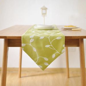 Offres spéciales chemin de table en tissu de coton brodé nappe pastorale simple meuble TV européen chemin de table basse