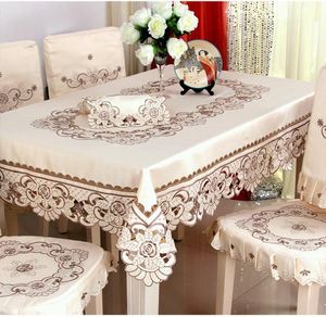 Ventas calientes Europa Mantel de poliéster Mantel bordado Cuadrado Floral Home Hotel Cubierta de mesa de boda Decorativo toalha de mesa