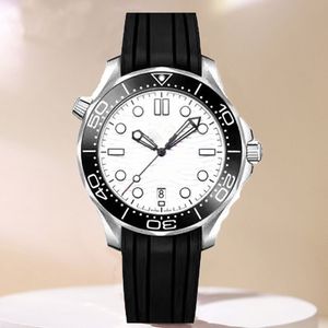 Ventas calientes Relojes para hombre para hombres Reloj profesional Sea Diver 2813 Movimiento automático 41 mm Bisel de cerámica Master Relojes impermeables orologio uomo hombre Relojes de pulsera