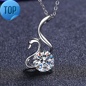 Offres spéciales Moissanite chaîne pendentif femmes hommes bijoux cadeau collier 925 en argent Sterling papillon Moissanite colliers