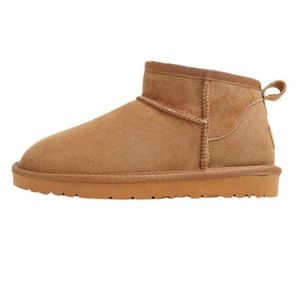 Vente chaude AUS femmes cheville bottes de neige courtes garder au chaud botte en peau de mouton peau de vache en cuir véritable bottes en peluche avec carte de sac à poussière U5854