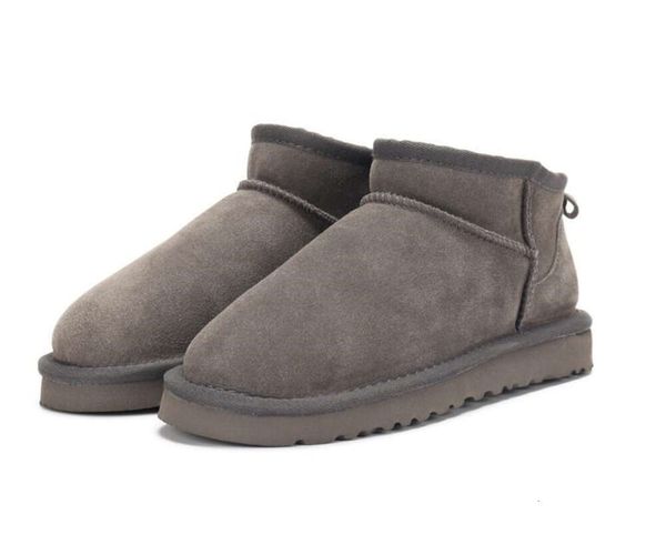 Vente chaude AUSG classique courte Mini femmes bottes de neige garder au chaud botte mode homme femmes chaussures de sport en peluche jachère de transbordement gratuit