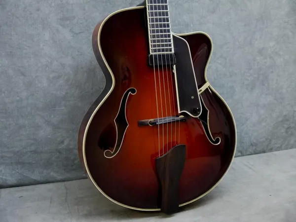 Vente chaude bonne qualité guitare électrique 2006 AR805CEUptown Archtop guitare électrique-instruments de musique #05554258