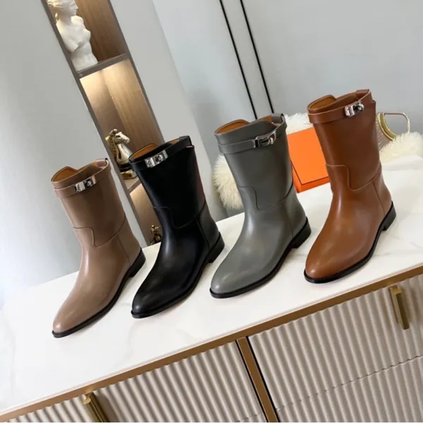 Vendedor caliente Clásicos de las mujeres Botas cortas Diseñador de la marca Botas de caballero Moda Tobillo Mujer Botines Ultra mini Bota Tacón Zapato de cuero genuino Hebilla de fondo plano