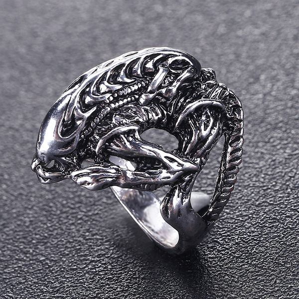 Venta caliente AVP Alien Punk Ring Warrior Rings Cool Jewelry Animal Skull Biker para hombres y mujeres