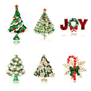 Venta caliente broches de árbol de Navidad de moda diamantes de imitación de árbol de Navidad pinturas al óleo broches de Navidad sujetadores versátiles