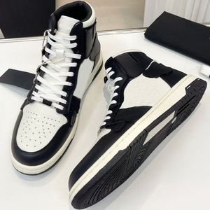 Hot selling paar bot schoenen casual high street fashion merk schoenen zijkant stereoscopische schedel hoofd splice botvormige antislipzool paar sneaker maat 35-45