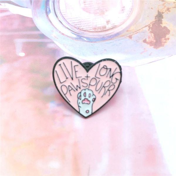 Vente chaude dessin animé mignon créatif rose amour coeur chat griffe broche badge broche