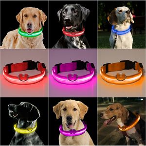 Collier LED clignotant pour animaux de compagnie, vente directe d'usine, collier pour chien brillant pour la sécurité de la marche des animaux de compagnie et contre la perte des animaux de compagnie, offre spéciale