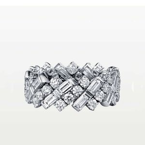 Hot selling fondsen 925 Sterling Zilver Vierkant Diamant Drie Rij Mode Licht Luxe Eenvoudige en Nobele Vrouwelijke Smaak Carti Hetzelfde Type Wijsvinger Ring B888 MH6O