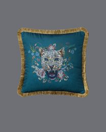 Hot Selling Lepoard Printing Square Velvet Bee Cushion Cover Gold Stamping Throw Kussensloop 2023