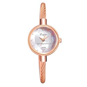 Heet verkopen Pink Girl Heart Niche Light Luxe Instagram Watch Dames Blue Treasure Glass